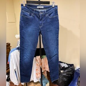 Levis dark wash Women's Jeans